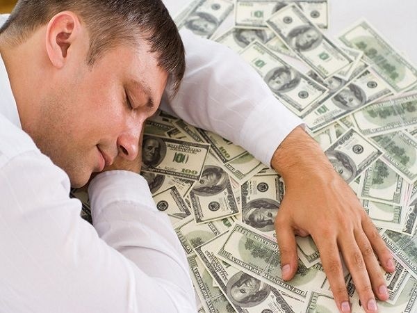 Vì sao mơ thấy tiền lại được xem là giấc mơ “mạnh số”? Vì sao mơ thấy tiền lại được xem là giấc mơ “mạnh số”?